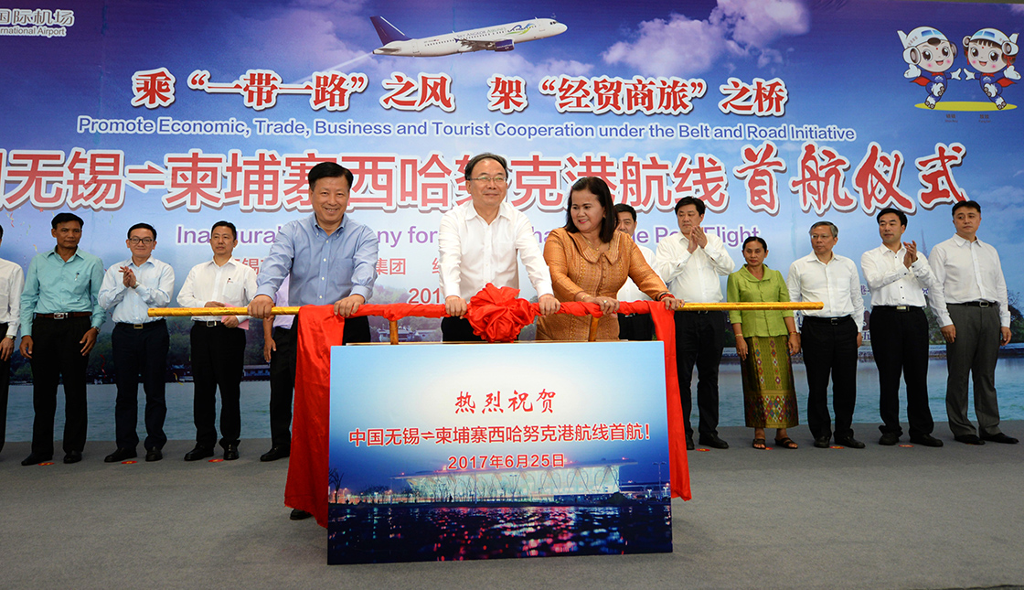 韩漫3d 韩漫伴有大量成人场面海报