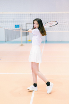 精品1卡二卡3卡4卡免费 比如购物先用1卡打折