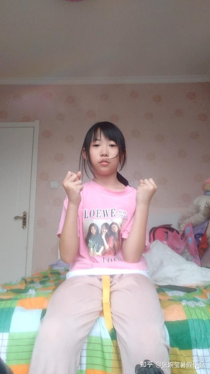 3d百合动漫海报