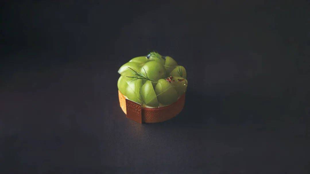 寡妇 法国啄木鸟 寡妇法国法国对不起