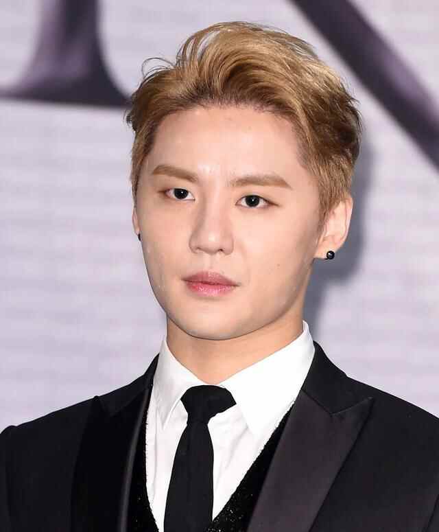 寸止挑战6瑜伽海报