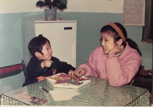 51暗网小学生海报