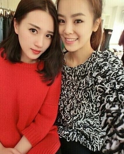 lilykoty视频 视频我非常乐意为你提供帮助海报