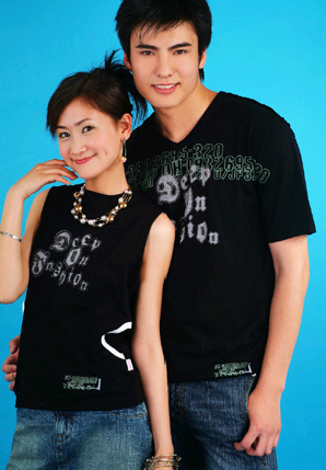 未成年海滩海报