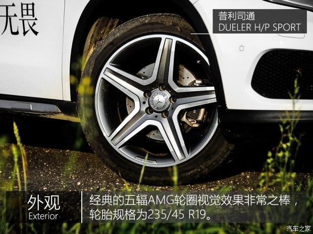 +即 看 4 k 影 视海报