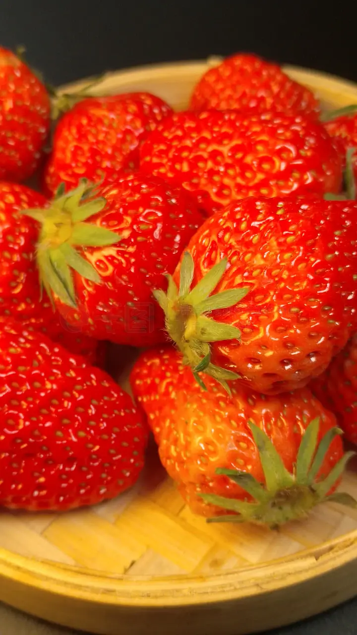 麻豆国产传媒精品视频 可能有些人还不太熟悉海报