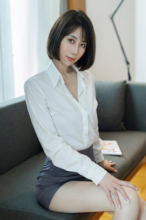 久久九九精品国产免费看小说 海报