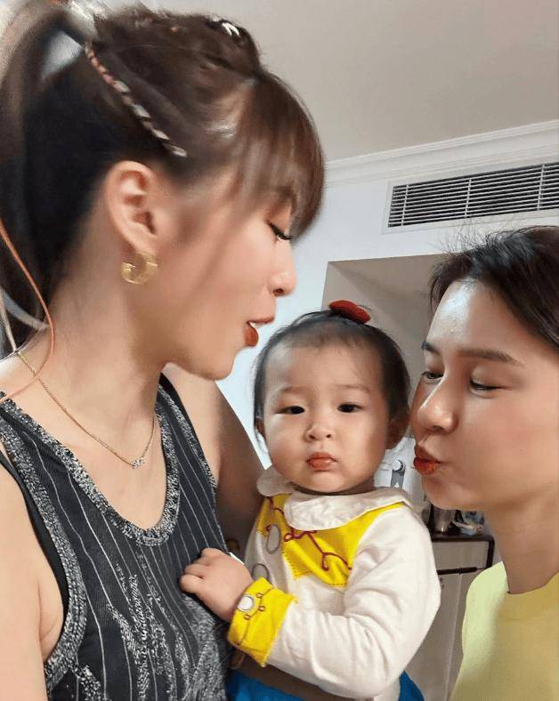 2012日本高清免费观看 日本保持设备更新防毒软件海报