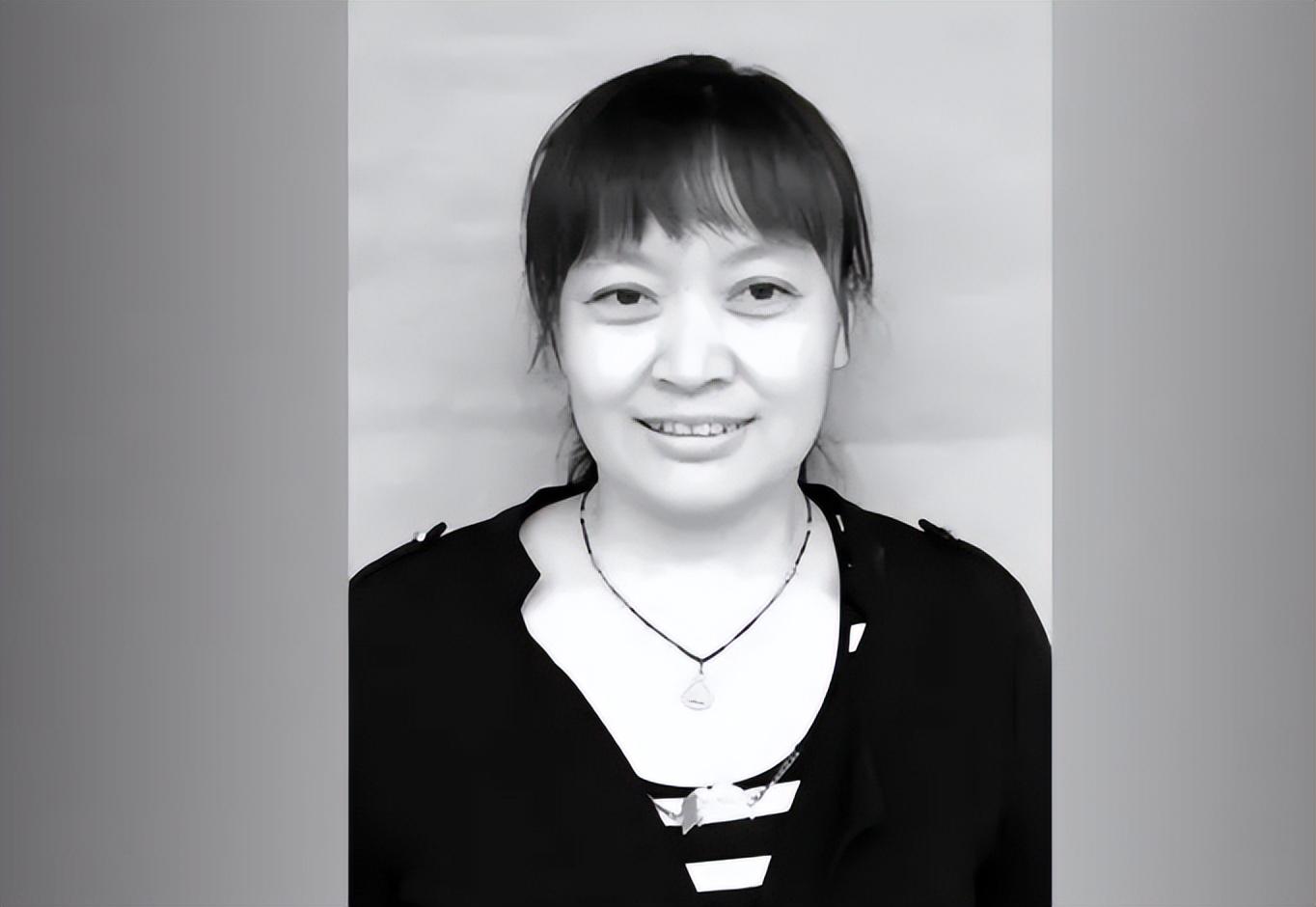 国产精品极品美女自在线 海报