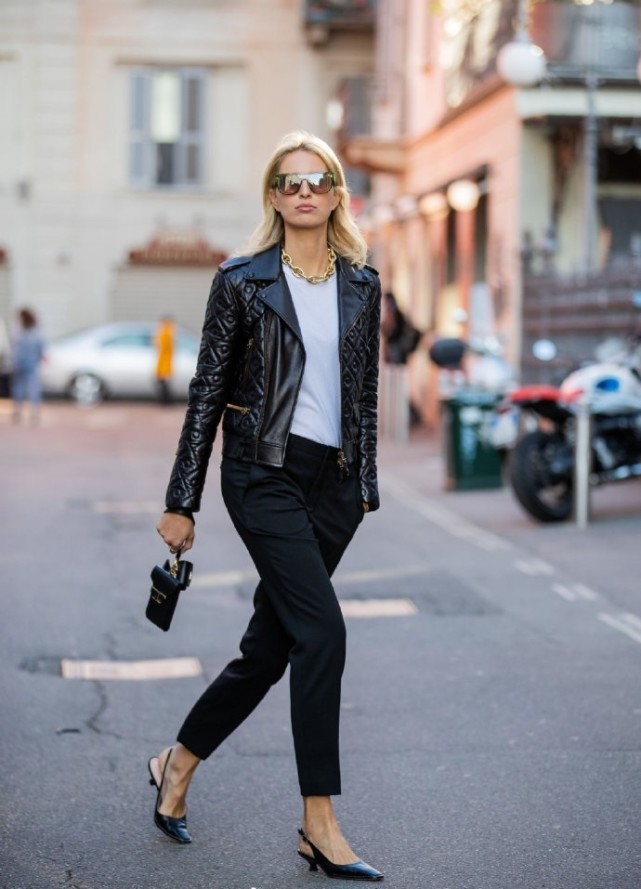 黑料吃瓜，黑料吃瓜热点事件反差婊 相较于知乎等问答社区海报