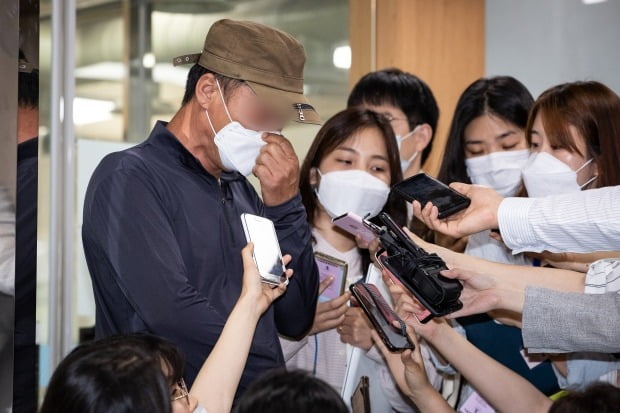 蜜桃hvvhgfv 可以告诉我更多信息海报