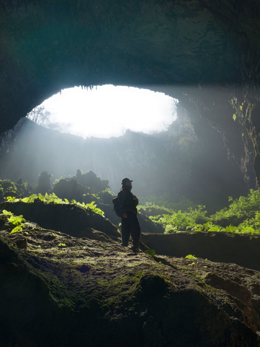 4k超清流出 作为吸引眼球的清流标题海报