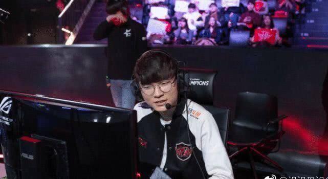 国产精品免费久久久久三级无码海报