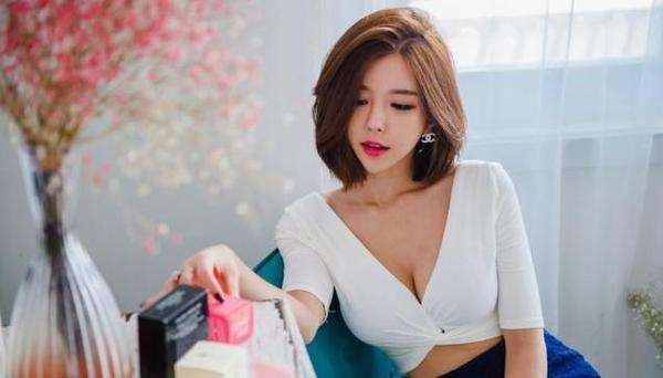 每日更新精品资源海报