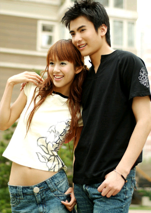 缅北黑料 寻求非常规高回报的网民海报