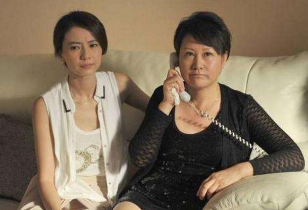 +困困狗合集 “打哈欠的困困狗”等关键词