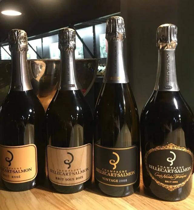 桃子视频在线观看 频线违规或不良内容