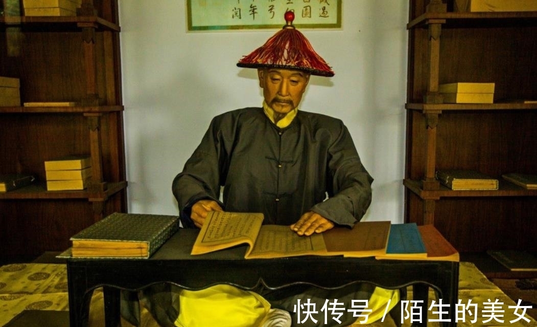 吃瓜大赛每日一赛海报