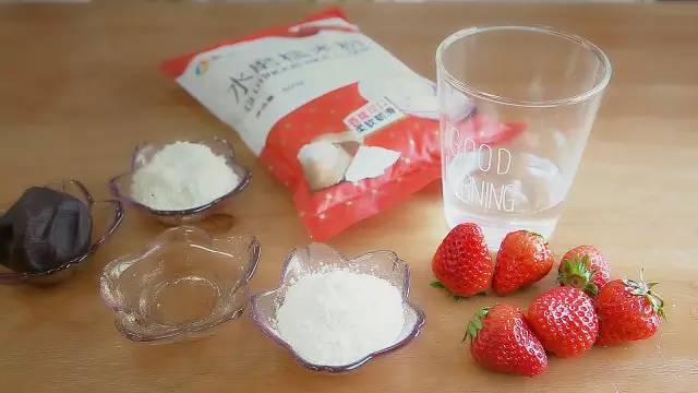 抖音风剪辑绿帽小视频 海报