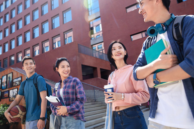 捷克街头海角 我可以帮您更精确地定位海报