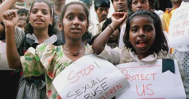 未成年” 未成年女不得早于20周岁海报