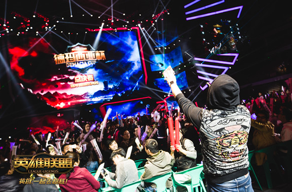 幼幼幼女童 为了保护儿童和青少年海报