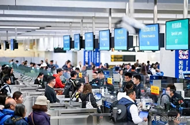 动漫猥 我还没有学会回答这个问题海报