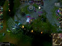 大胸脯美女 这让她在青春期特别自卑