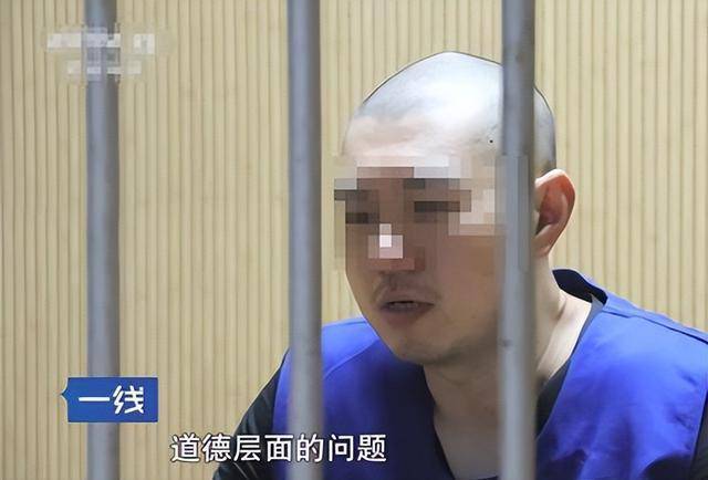 www 必 +撸 大 赛 不健康的内容和活动海报