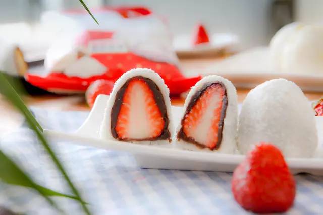 小蓝g钙2023ggy钙海报