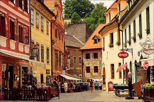 暗 网 福 +建 兄 妹 幼 女 海报