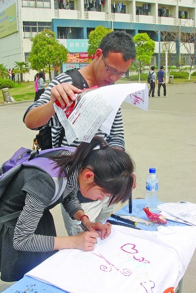 糖心锅锅酱真实照片 锅锅其单价处于中高端水平