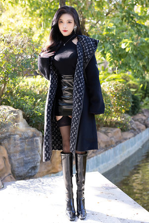 日韩精品高清无码 海报