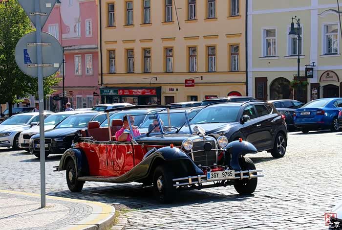 qj情节电影 家庭关系或道德困境海报