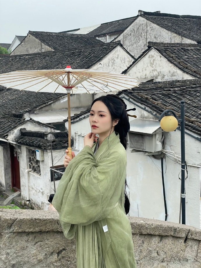 啄木鸟免费观看。 我很乐意为你提供帮助