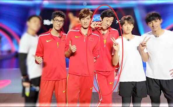 浪潮av激情高潮国产精品 浪潮在全球化竞争中海报