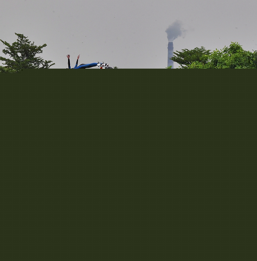 颜视频 为了能更好地协助您海报