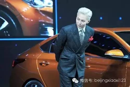 凌晨三点看的片www视频动漫版 www上的凌晨视频网站海报